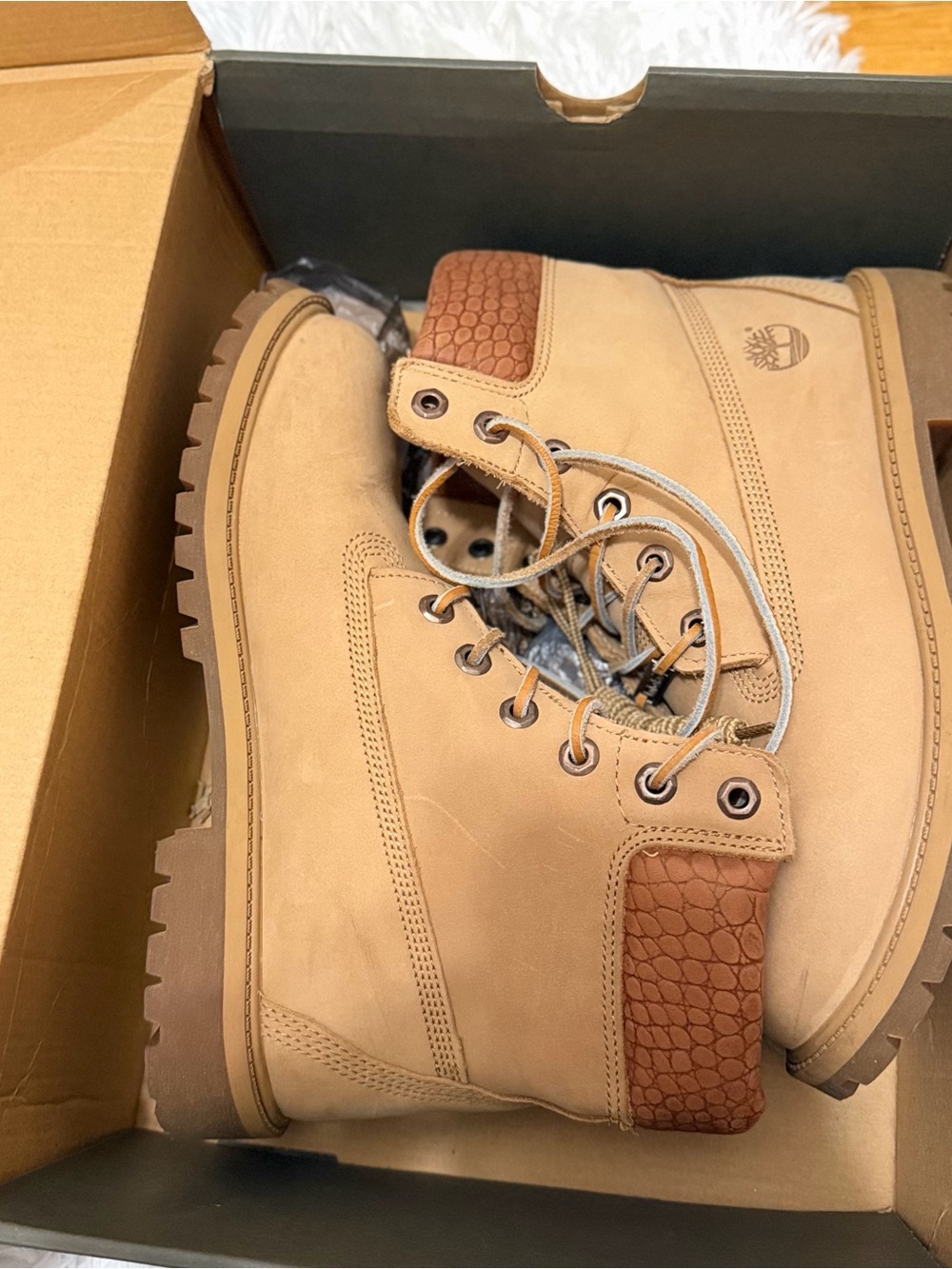 Timberland Wheat Nubuck Lace-Up Work Boots with Brown Collar